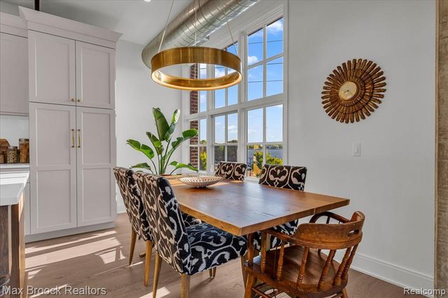 2051 Villa Road 302, Birmingham, MI 48009