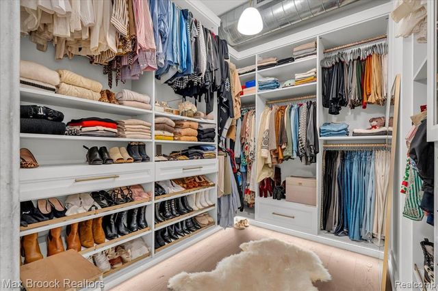 2051 Villa Road 302, Birmingham, MI 48009