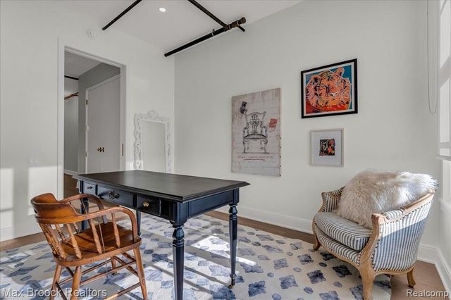 2051 Villa Road 302, Birmingham, MI 48009