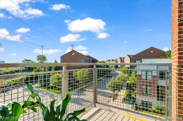 2051 Villa Road 302, Birmingham, MI 48009