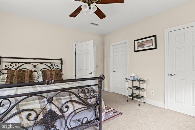 7312 OAK LN, Marshall, VA 20115