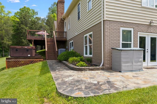 7312 OAK LN, Marshall, VA 20115