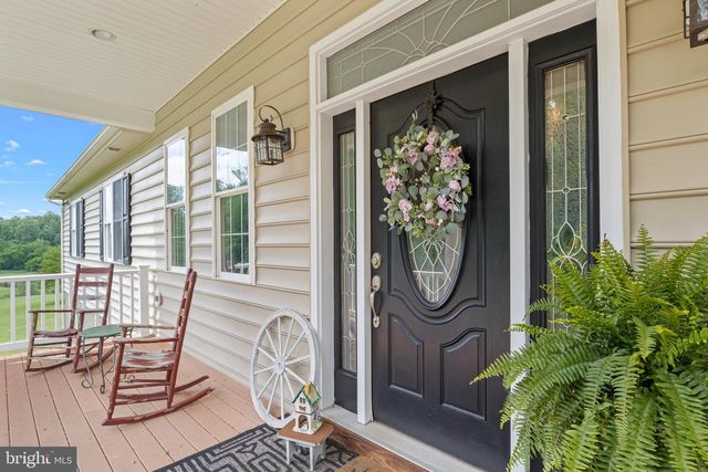 7312 OAK LN, Marshall, VA 20115