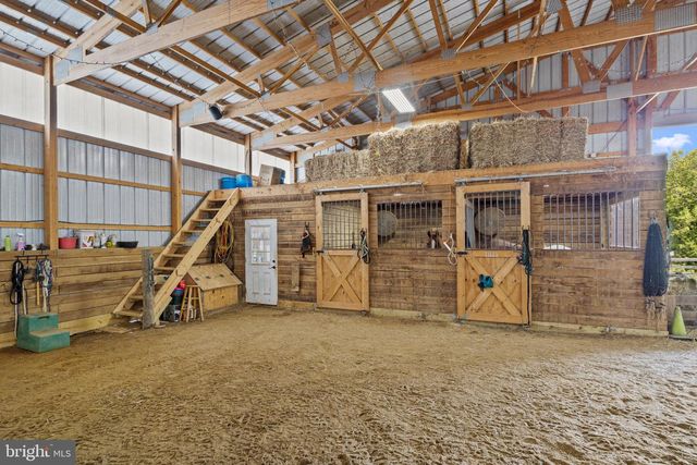 7312 OAK LN, Marshall, VA 20115