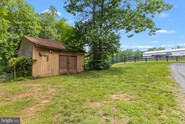 7312 OAK LN, Marshall, VA 20115