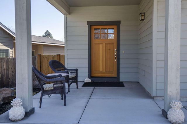61416 SE Lana Way, Bend, OR 97702