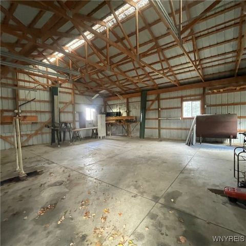 14013 West County House Rd., Albion, NY 14411