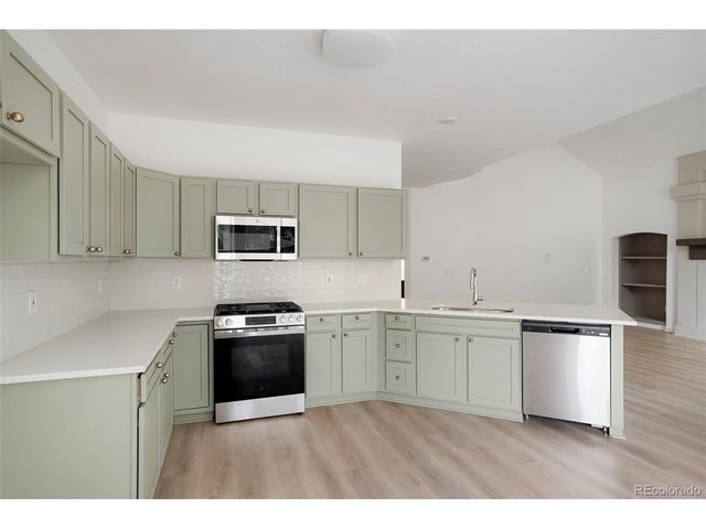 1305 W 12th Ave, Broomfield, CO 80020
