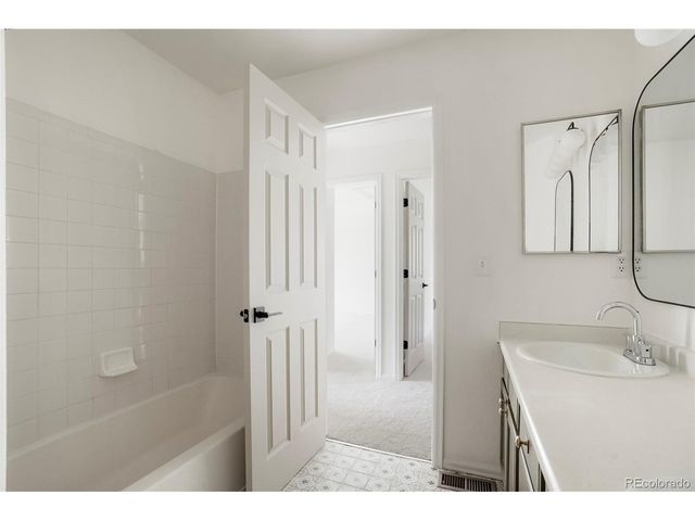 1305 W 12th Ave, Broomfield, CO 80020