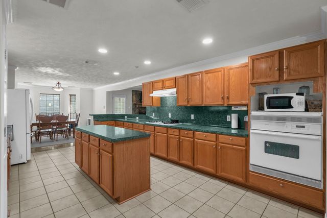 3907 Black Oak Lane, Montgomery, TX 77316