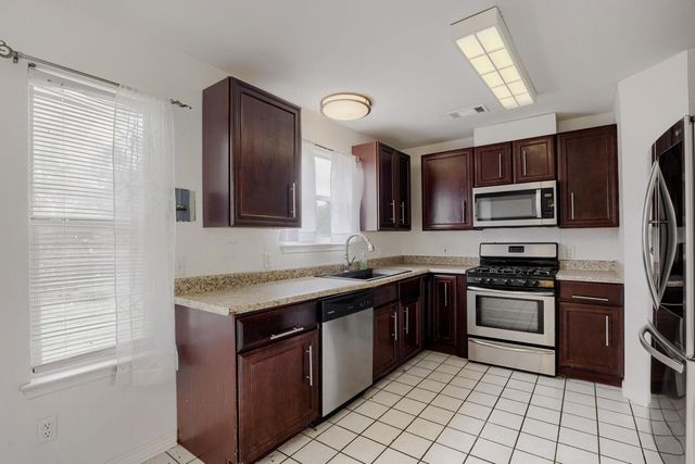 1910 Ireland DR, Leander, TX 78641