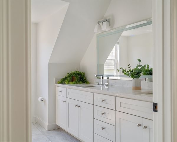 190 Morrison Ave 2, Somerville, MA 02144