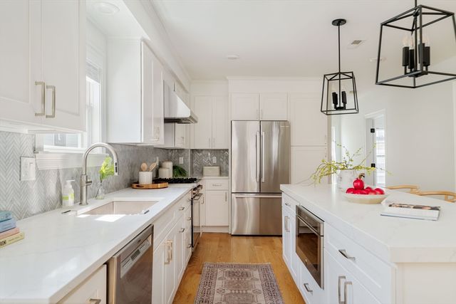 190 Morrison Ave 2, Somerville, MA 02144