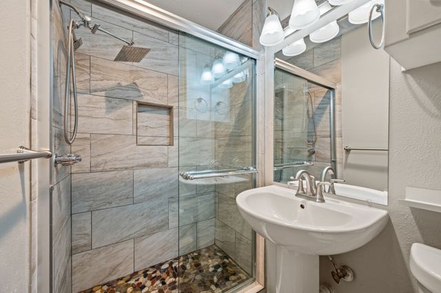 217 Glenn Drive, Hurst, TX 76053