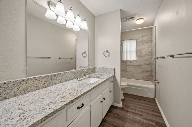 217 Glenn Drive, Hurst, TX 76053
