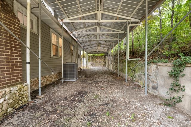 601 W Ridge Avenue, Harrison, AR 72601