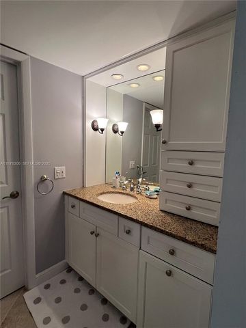 3100 N Highway A1a 1103, Fort Pierce, FL 34949