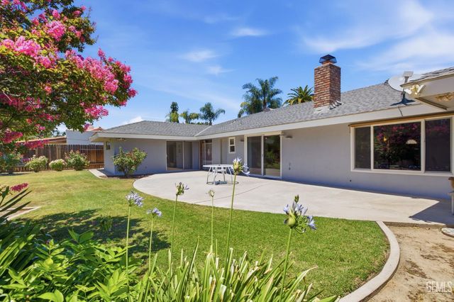 7007 Mesa Verde Way, Bakersfield, CA 93309