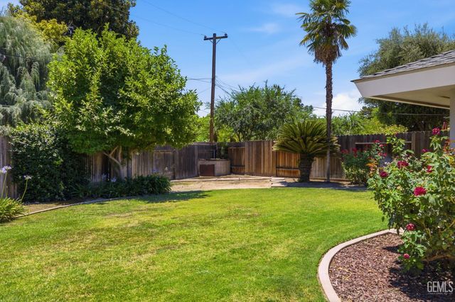 7007 Mesa Verde Way, Bakersfield, CA 93309
