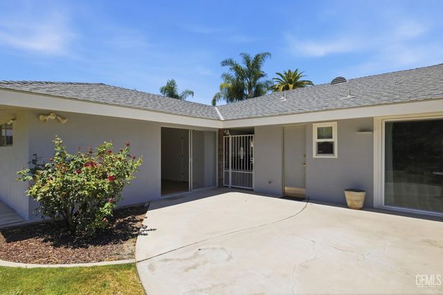 7007 Mesa Verde Way, Bakersfield, CA 93309