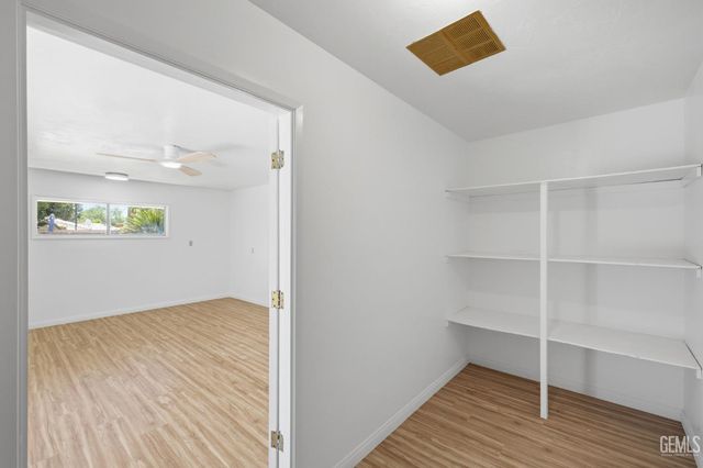 7007 Mesa Verde Way, Bakersfield, CA 93309