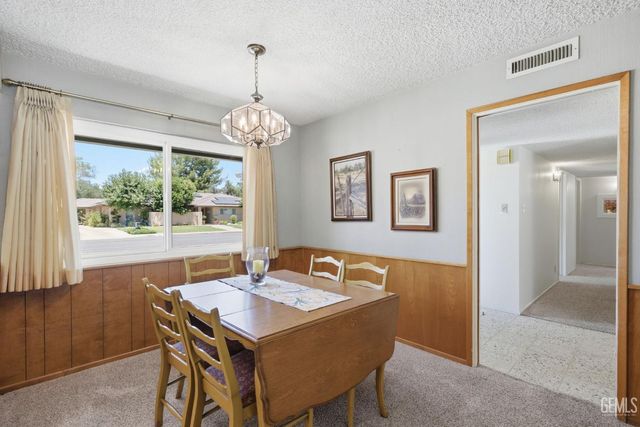 7007 Mesa Verde Way, Bakersfield, CA 93309