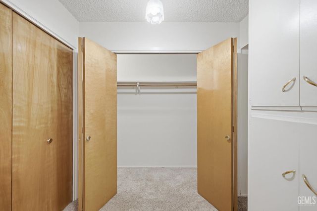7007 Mesa Verde Way, Bakersfield, CA 93309