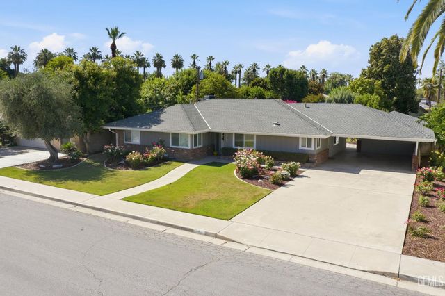 7007 Mesa Verde Way, Bakersfield, CA 93309