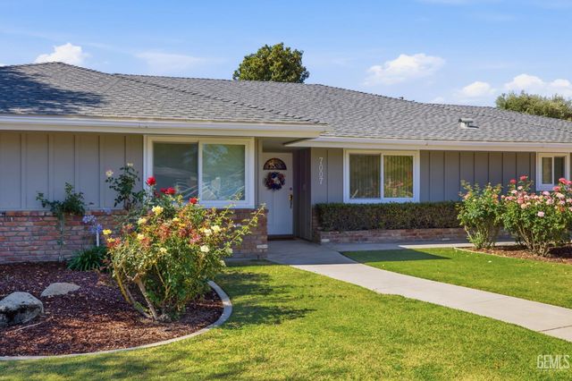 7007 Mesa Verde Way, Bakersfield, CA 93309