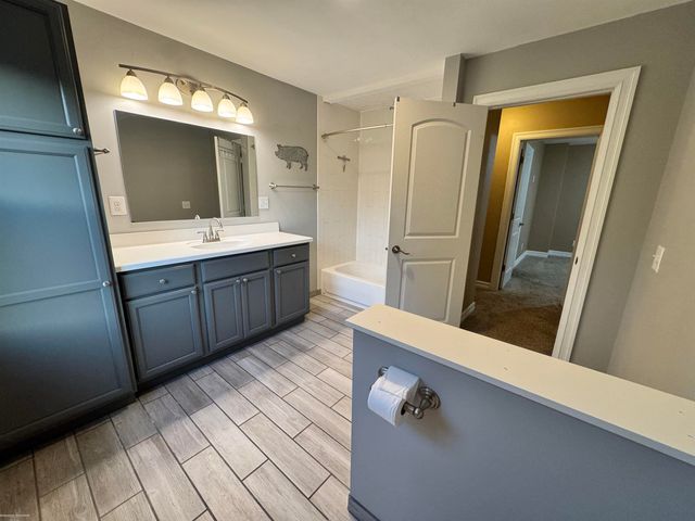 7894 Lantern Drive, Almont, MI 48003
