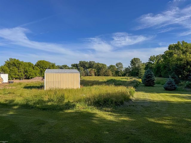 7894 Lantern Drive, Almont, MI 48003