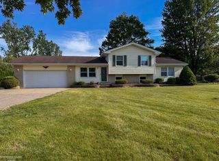 7894 Lantern Drive, Almont, MI 48003