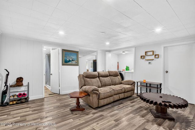4934 S Woodduck Terrace, Floral City, FL 34436