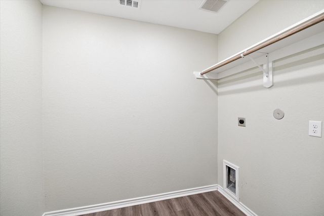 7907 Breda Drive, Baytown, TX 77521