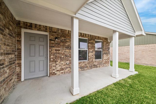 7907 Breda Drive, Baytown, TX 77521