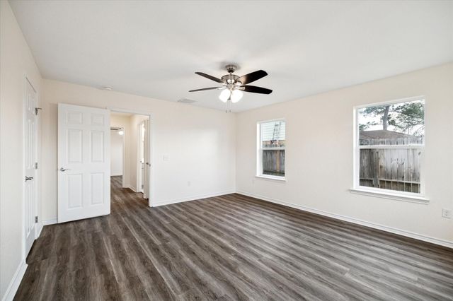 7907 Breda Drive, Baytown, TX 77521