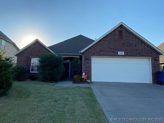 4906 S 186th East Avenue, Tulsa, OK 74134