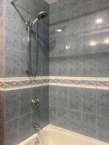 140 Kenrick St 21, Boston, MA 02135