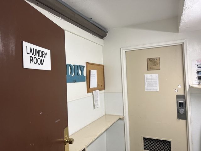 140 Kenrick St 21, Boston, MA 02135