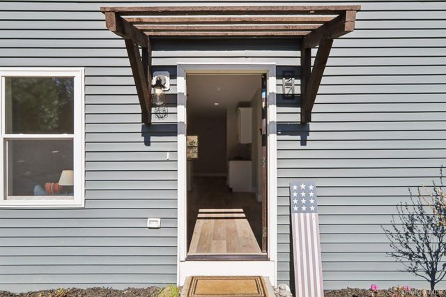 27 Windermere Avenue, Greenwood Lake, NY 10925