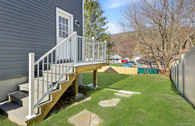 27 Windermere Avenue, Greenwood Lake, NY 10925