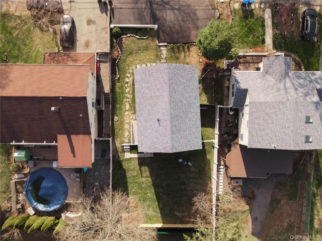 27 Windermere Avenue, Greenwood Lake, NY 10925