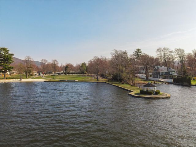 27 Windermere Avenue, Greenwood Lake, NY 10925