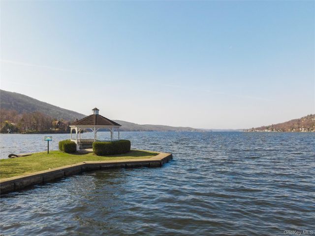 27 Windermere Avenue, Greenwood Lake, NY 10925