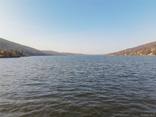 27 Windermere Avenue, Greenwood Lake, NY 10925