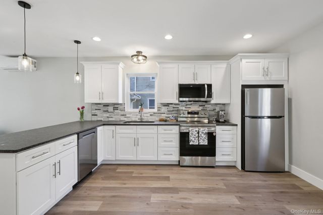 27 Windermere Avenue, Greenwood Lake, NY 10925