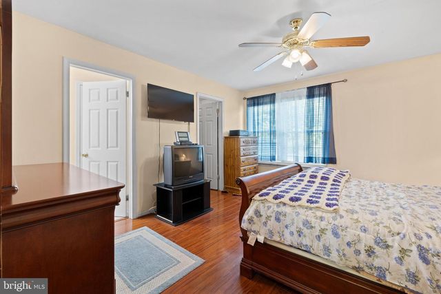 345 BRADFORD LN, Lansdale, PA 19446