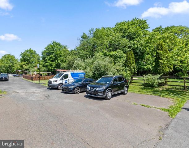 345 BRADFORD LN, Lansdale, PA 19446