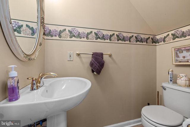 345 BRADFORD LN, Lansdale, PA 19446