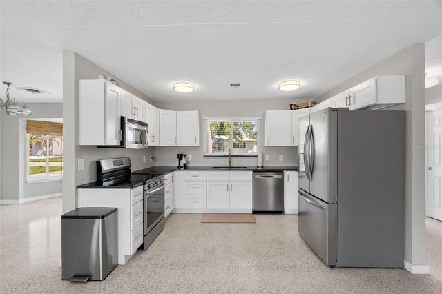4331 POMPANO LANE, Palmetto, FL 34221